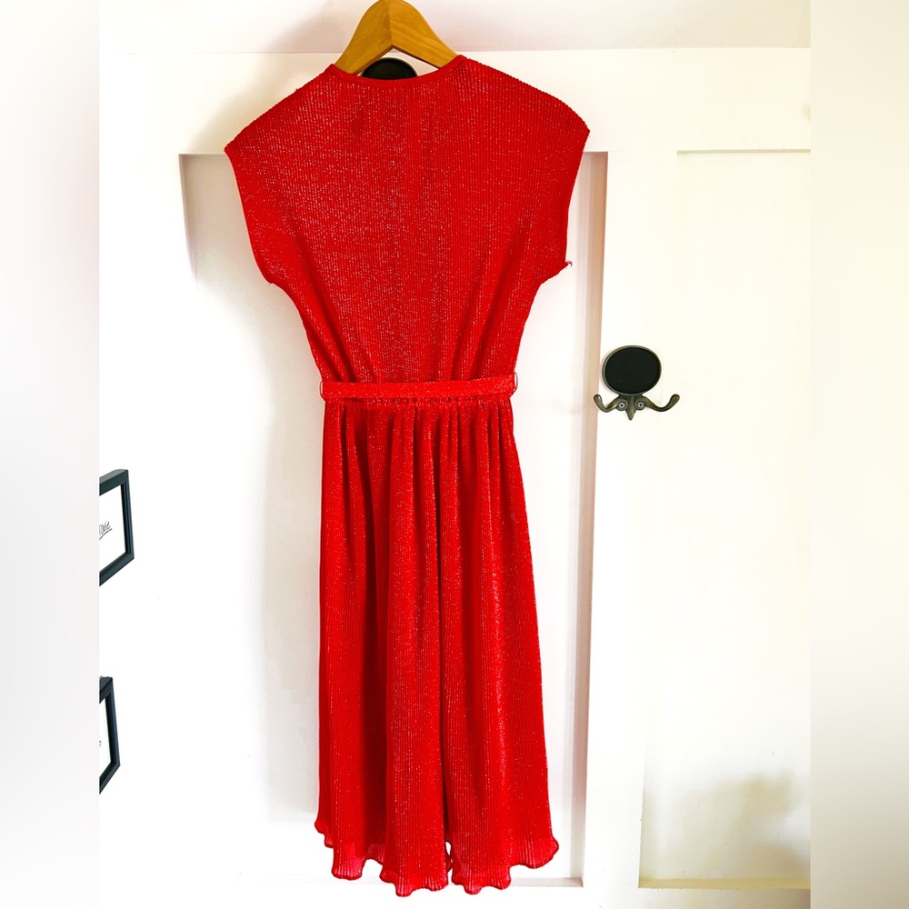 Funky Vintage Red Wrap Dress - Picture 4 of 7